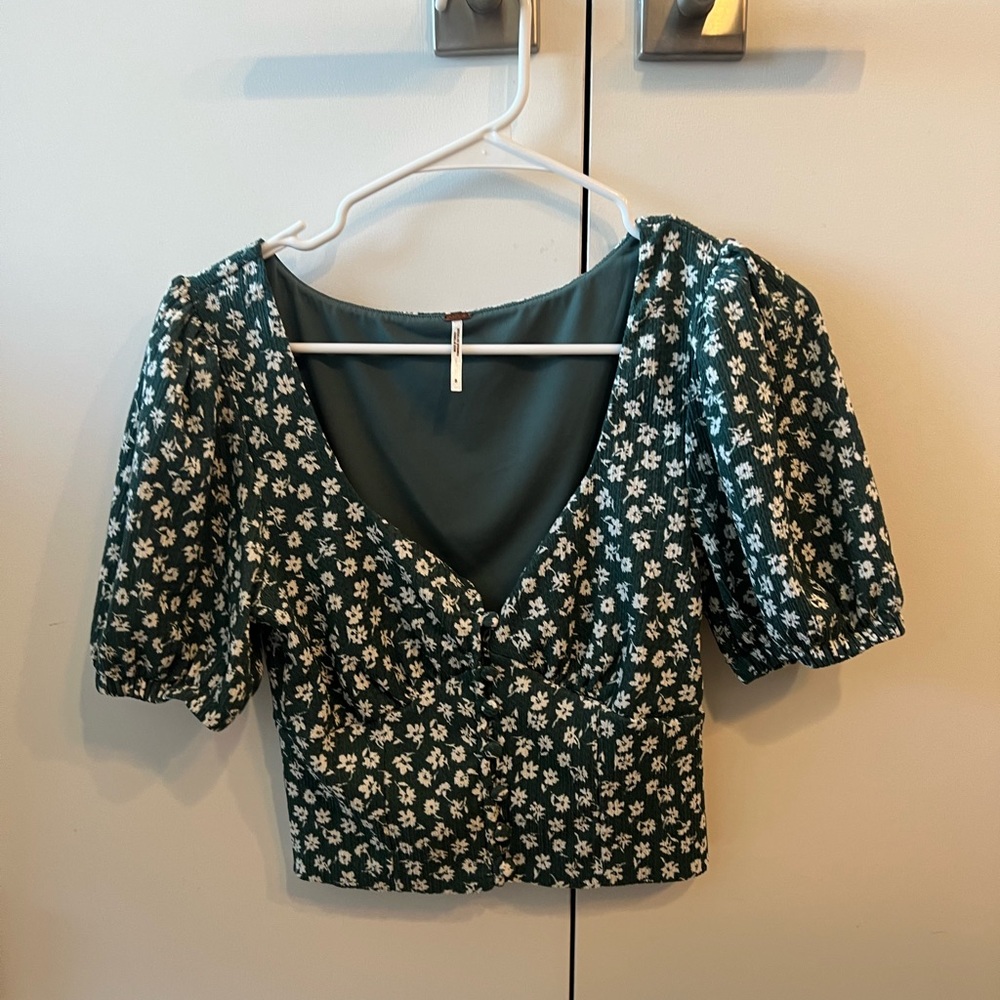 Free People puff sleeve Crop Top